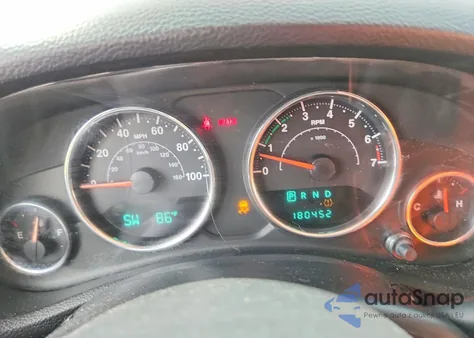 2013 Jeep Wrangler Unlimited Sahara z USA, uszkodzony, nr VIN 1C4BJWEGXDL610409